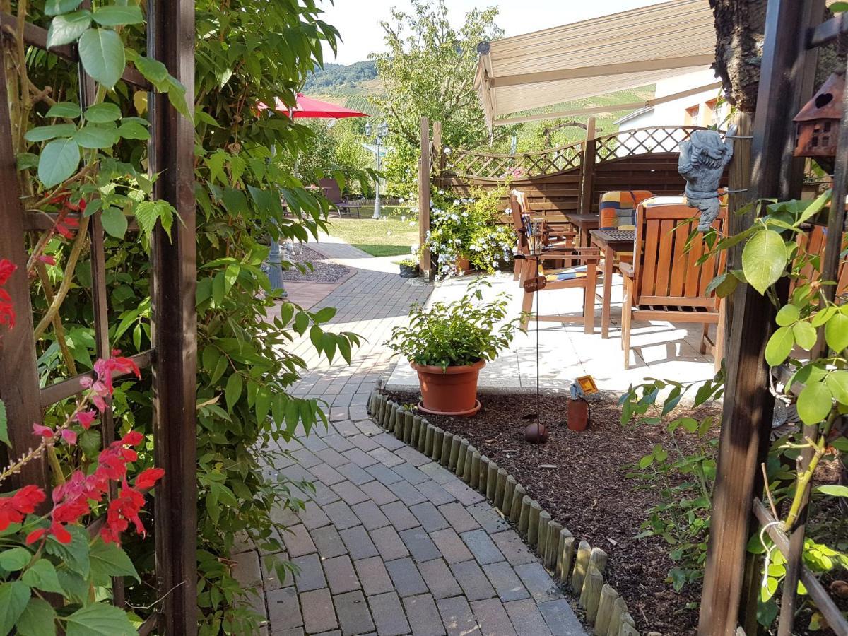 Ferienweingut Römer-Knodt Kröv Exterior foto
